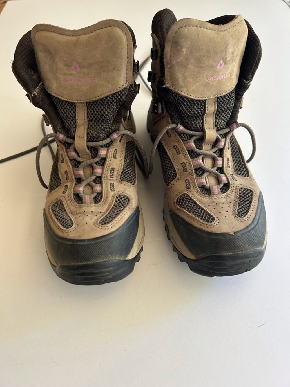 Vasque Brown Womens Hiking Boots with Pink Lace Accents size 9M